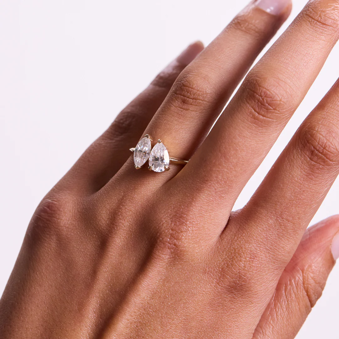 Lola Engagement Ring - Yellow Gold - Image 2