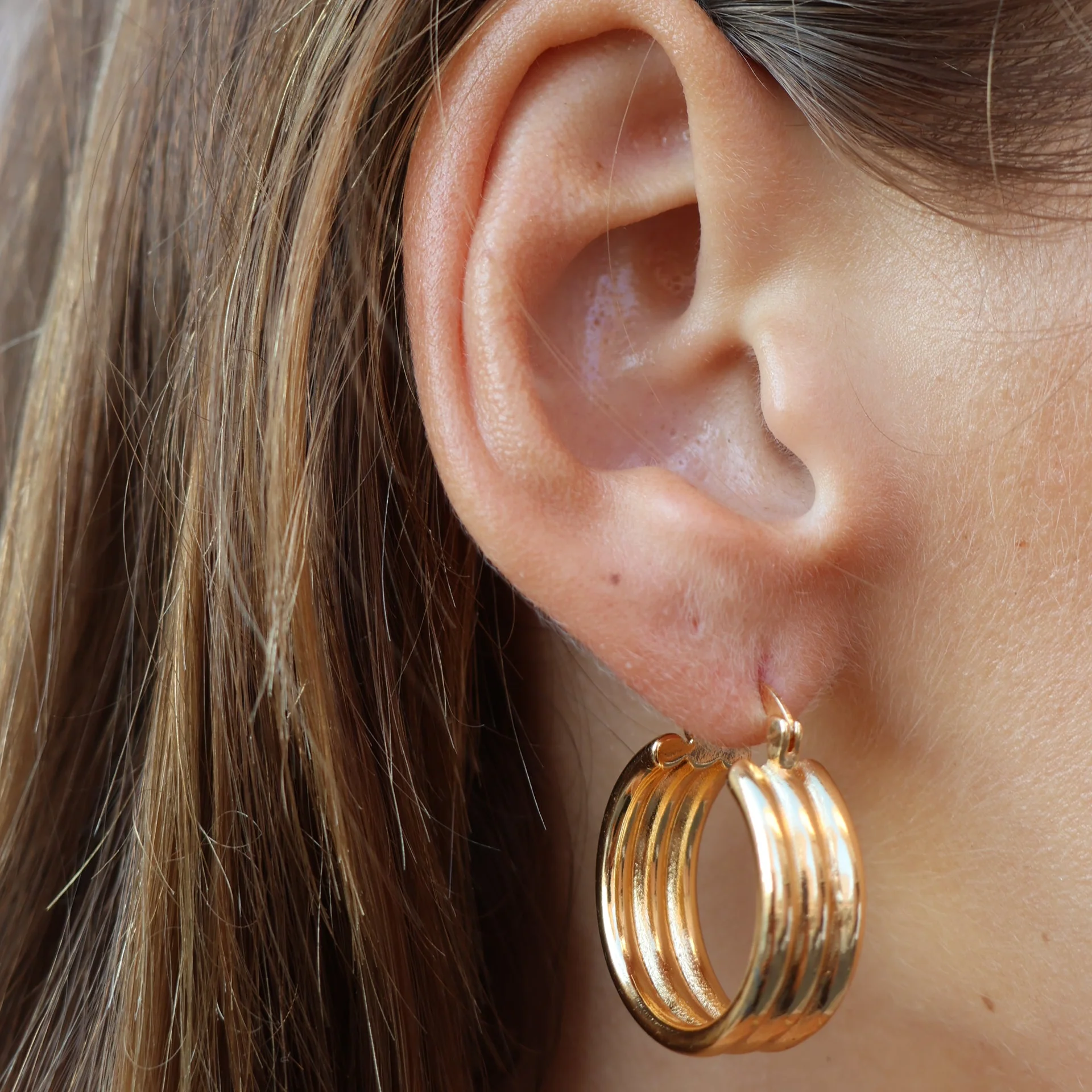 Tessa Hoop Earrings - Gold - Image 2